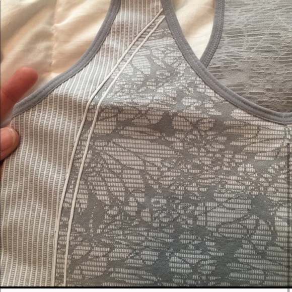 Fabletics Oula Floral Gray Racerback tank - Picture 5 of 5
